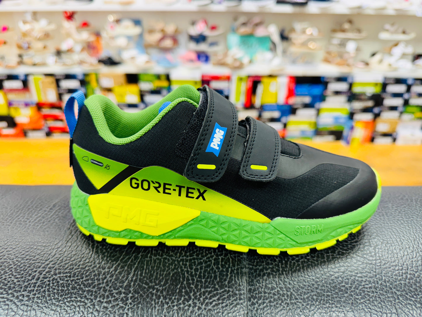 Primigi goretex trainer black green waterproof