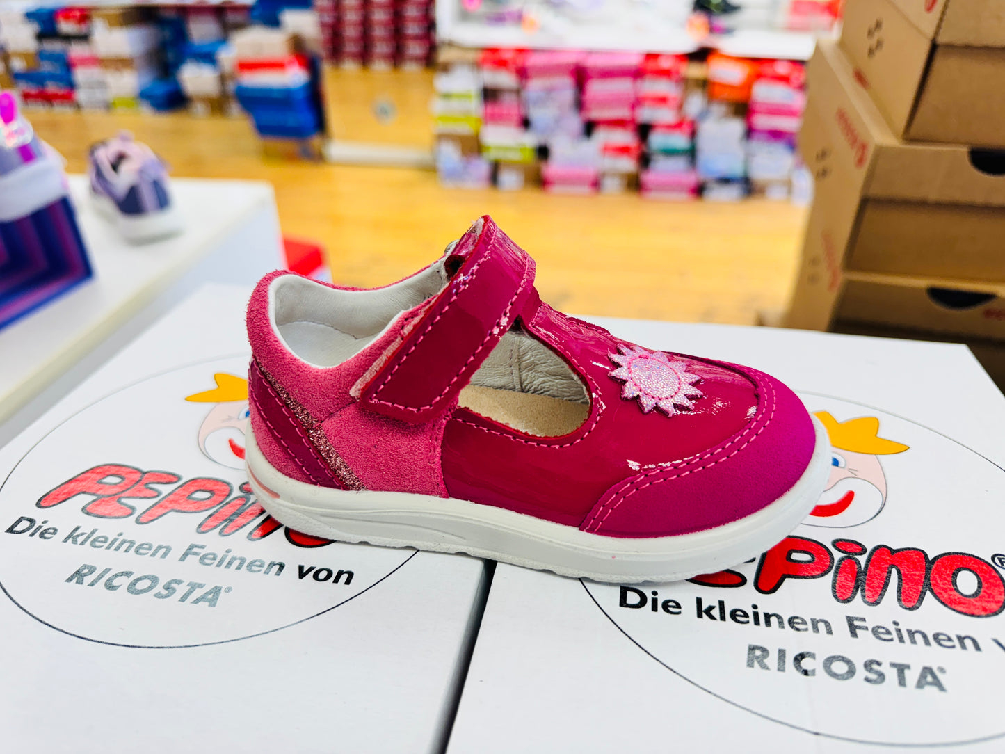 Ricosta Minki pink t-bar