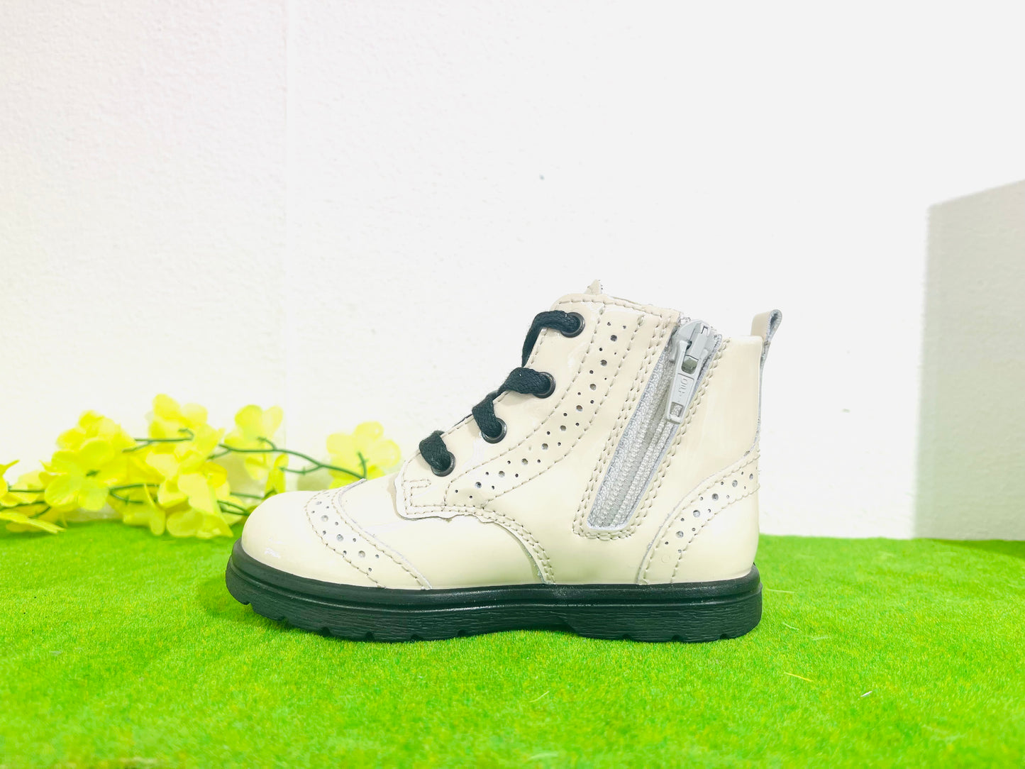 Ricosta Jemmy white patent zip boot