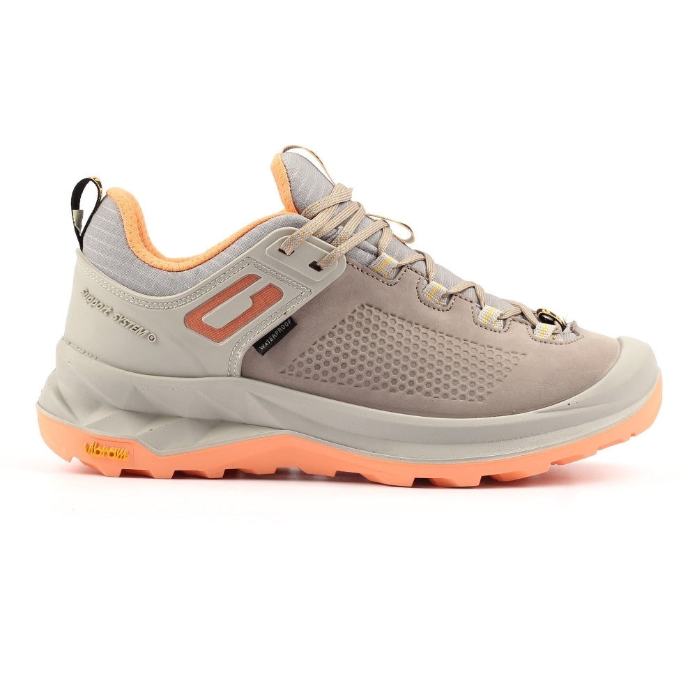 Gri Sport Nomad waterproof trainer