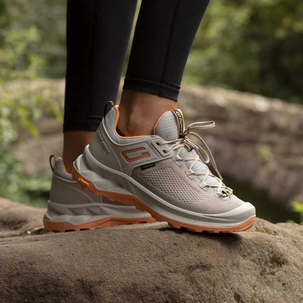 Gri Sport Nomad waterproof trainer
