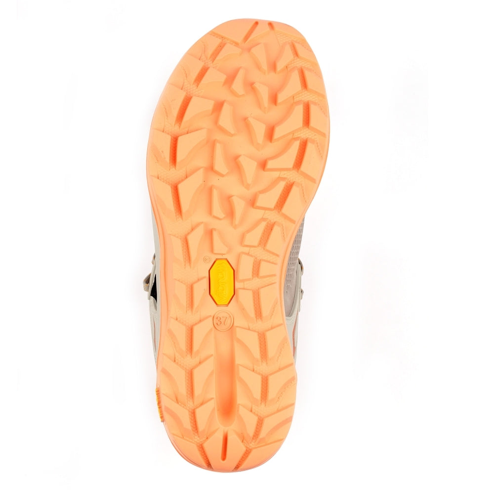 Gri Sport Nomad waterproof trainer