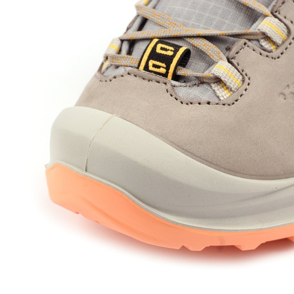 Gri Sport Nomad waterproof trainer