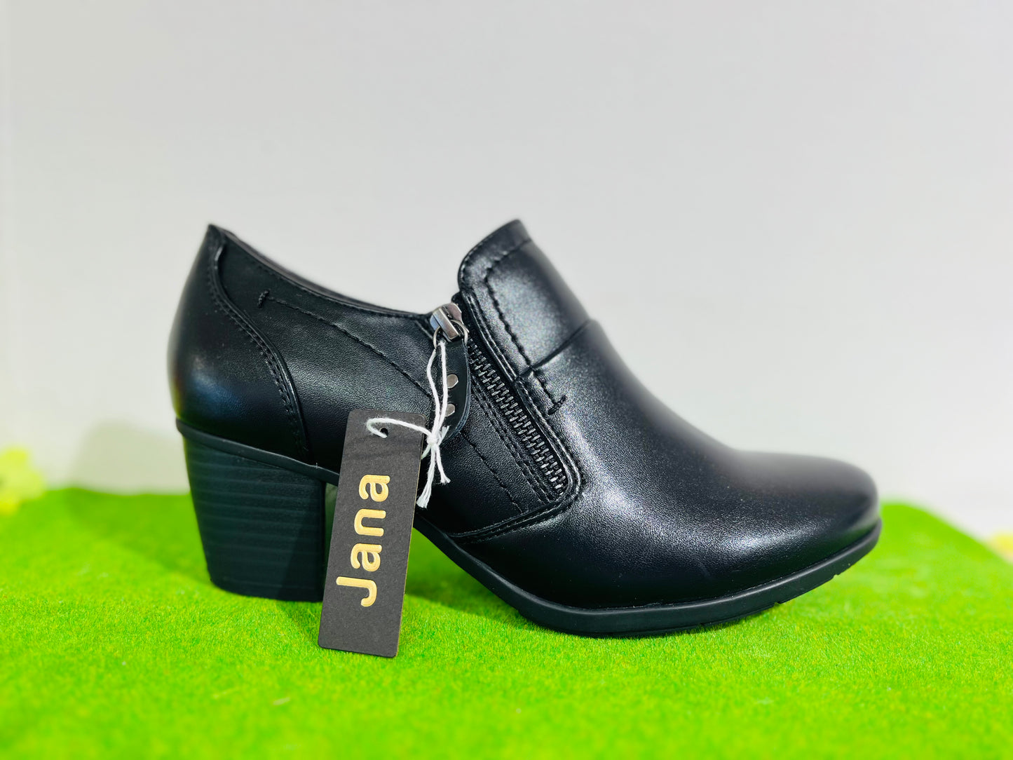 Jana 24469 black zip heel