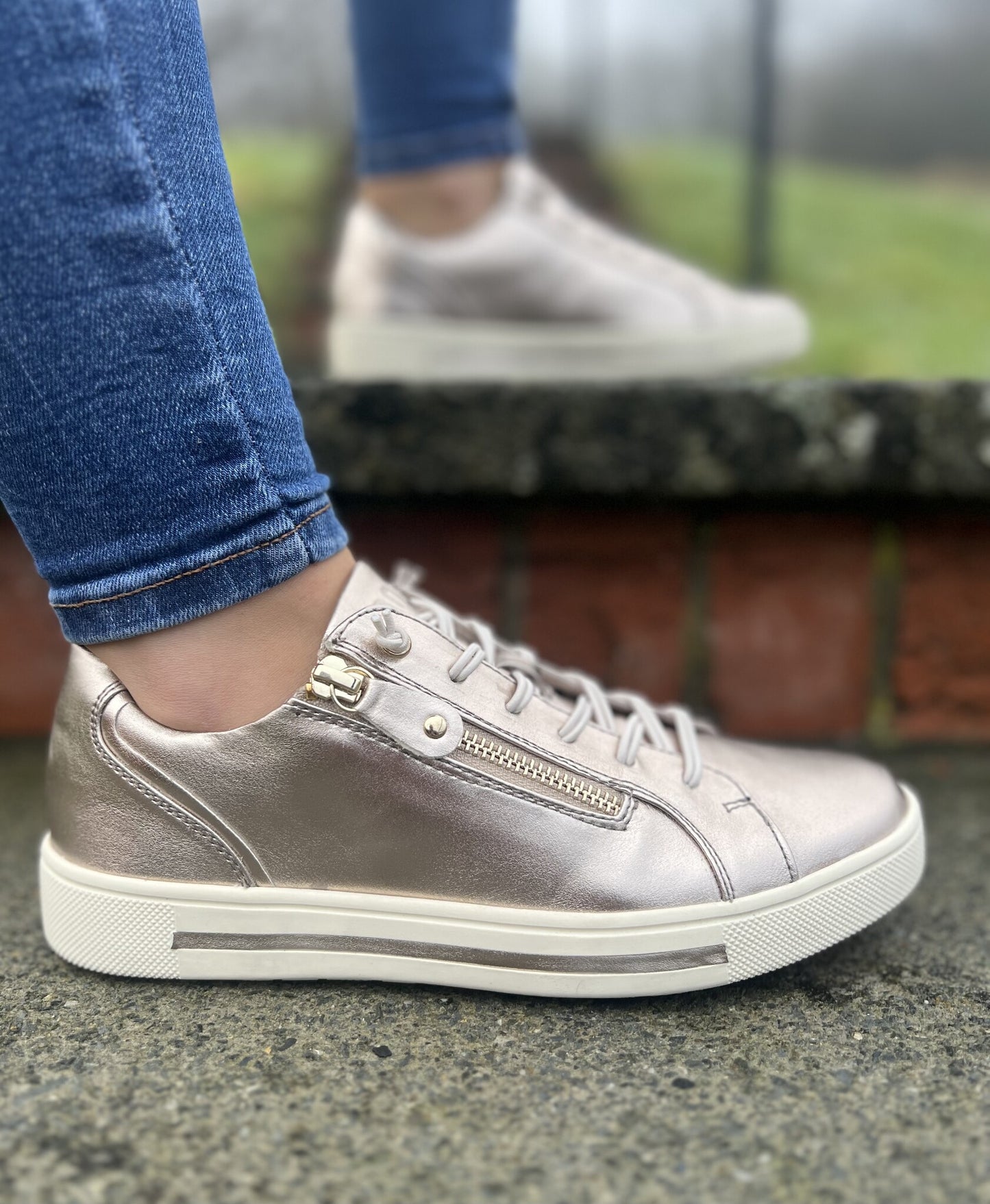 Jana trainer 23660 Champagne