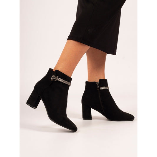 Lunar Pasha ankle boot black