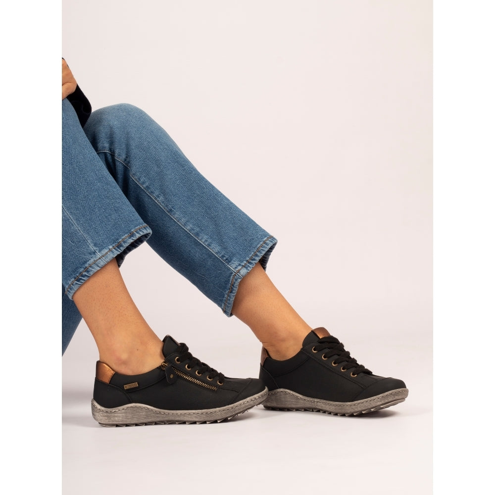 Lunar Sloan waterproof trainer black