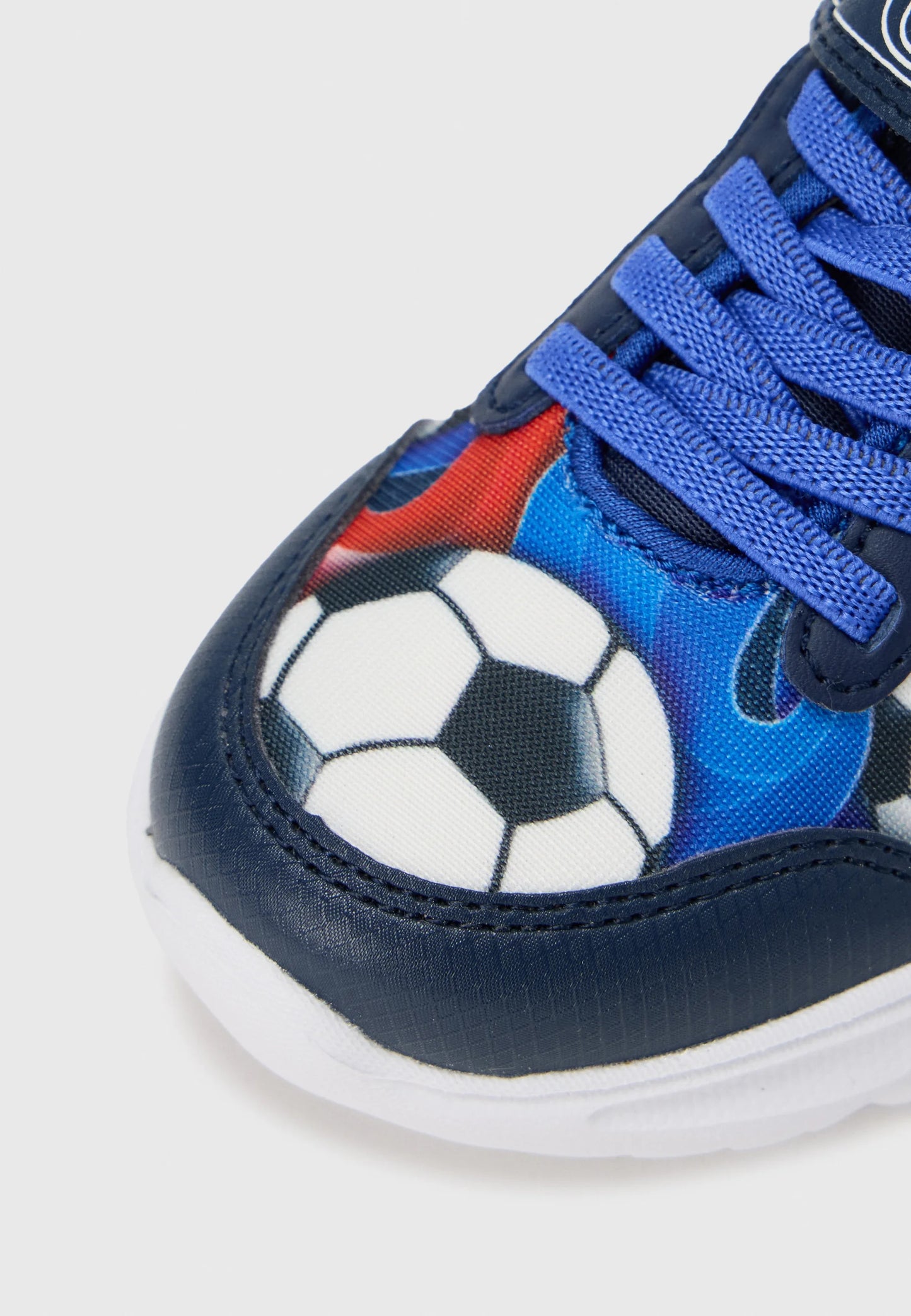 Geox Assister football lights - Kirbys Footwear Ltd
