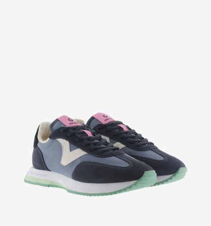 Victoria trainer 1134110