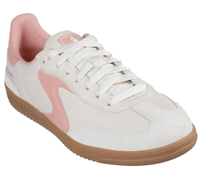 Skechers Hotshot kickoff - white pink - Kirbys Footwear Ltd