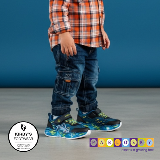 Pablosky trainer navy Shark lights velcro 985120 - Kirbys Footwear Ltd