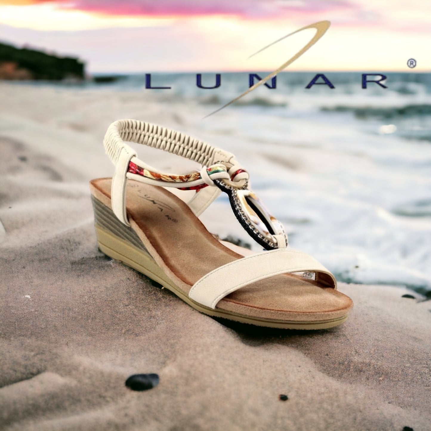 Lunar Genoa wedge sandal beige