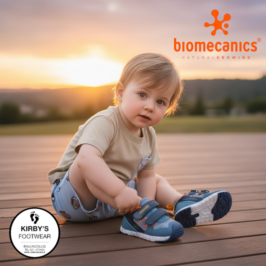 Biomecanics velcro navy 262132 - Kirbys Footwear Ltd