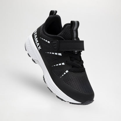 Istamax boys' trainer IMAA3805 in black/white – angled view