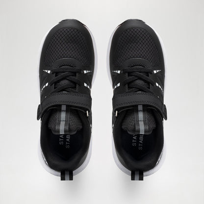 Istamax boys' trainer IMAA3805 in black/white – top view of the pair