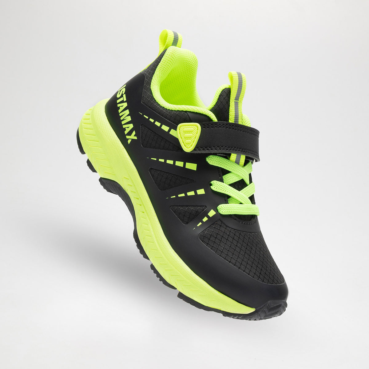 Istamax boys' trainer IMAA3805 in black/fluo yellow – angled view