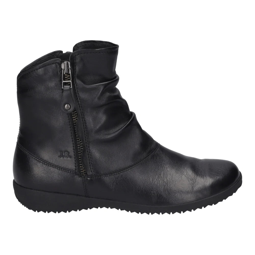 Josef Seibel Naly 24 black leather ladies’ boot – angle view