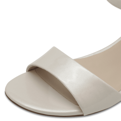 Tamaris sandal 28249 champagne sandal