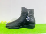 Caprice zip boot black leather 25203