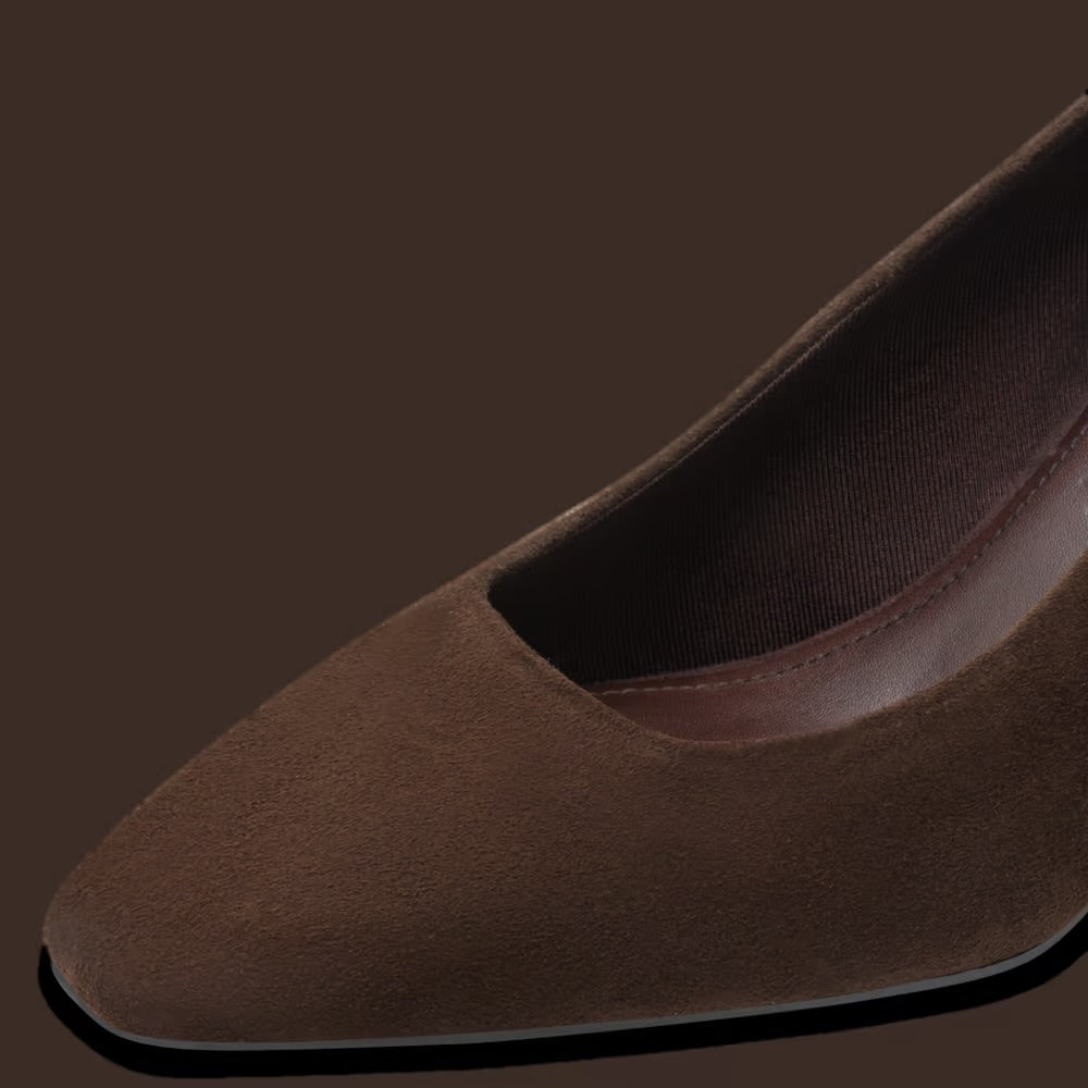 Tamaris 1-22455-47-304 Mocca leather court shoe upper detail