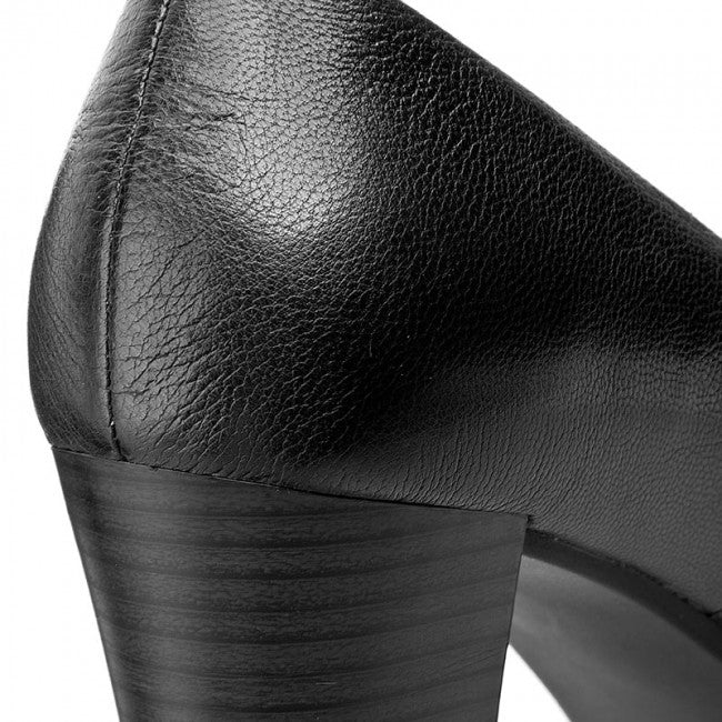 Caprice 22400 - black leather - Kirbys Footwear
