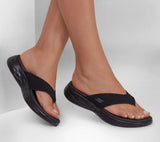 Skechers on the go mule black