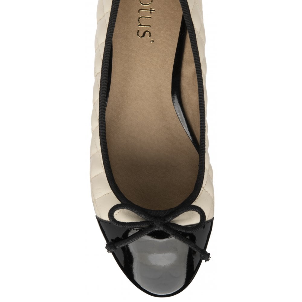 Lotus Ivy cream pump