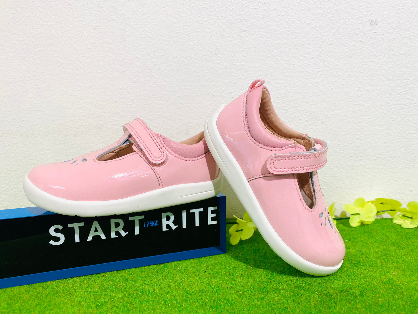 Start-Rite Puzzle pink glitter - Kirbys Footwear Ltd